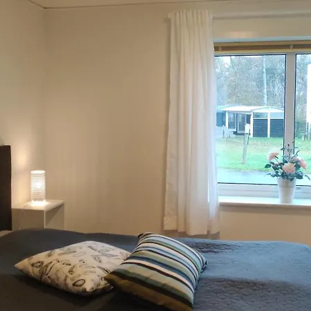 Fiskerhuset I - I Byen, Ved Stranden Holiday home Oster Hurup